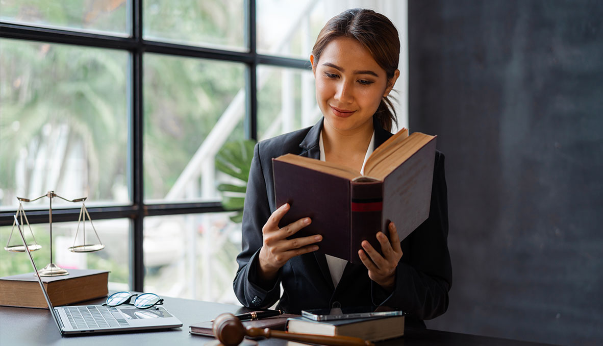 Si desea, puede consultar los artículos escritos por el Notario Pastrana.